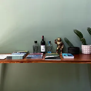 Bed & Breakfast Condesa, Tirana
